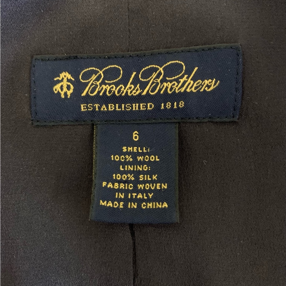 Brooks Brothers Dark Blue Pinstripe Blazer Size 6 - Picture 3 of 8